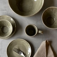 Dutch Rose Φρουτιέρα Λαδί Stoneware Organic 33x10εκ Dutch Rose Φρουτιέρα Λαδί Stoneware Organic 33x10εκ