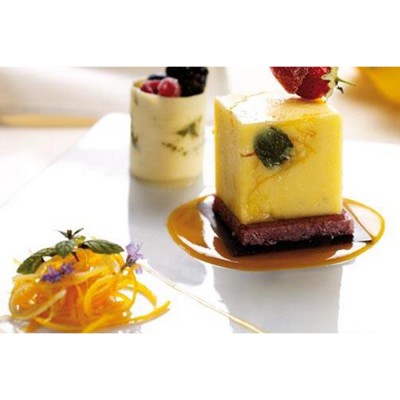 Silikomart Φόρμα Σιλικόνης Αντικολλητική 8 Θέσεων 5x5x5εκ Silikomart Φόρμα Σιλικόνης Αντικολλητική 8 Θέσεων 5x5x5εκ