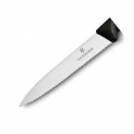 Victorinox Μαχαίρι Γενικής Χρήσης Οδοντωτό Μαύρο 10εκ Victorinox Μαχαίρι Γενικής Χρήσης Οδοντωτό Μαύρο 10εκ