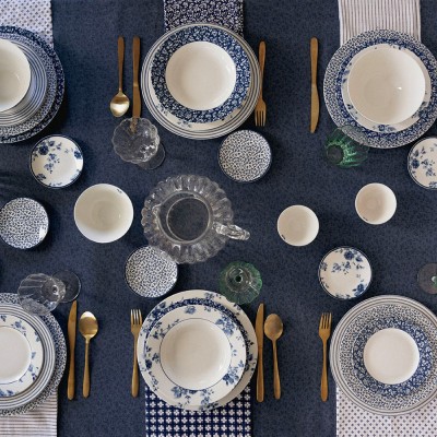 Laura Ashley Τραπεζομάντηλο Υφασμάτινο Μπλε-Τζιν Wild Clematis, Kitchen Linen 140x240εκ Laura Ashley Τραπεζομάντηλο Υφασμάτινο Μπλε-Τζιν Wild Clematis, Kitchen Linen 140x240εκ