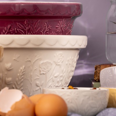 Mason Cash Μπολ Stoneware Με Ανάγλυφα Σχέδια Μπορντώ, 26X12εκ, 2,7L Mason Cash Μπολ Stoneware Με Ανάγλυφα Σχέδια Μπορντώ, 26X12εκ, 2,7L