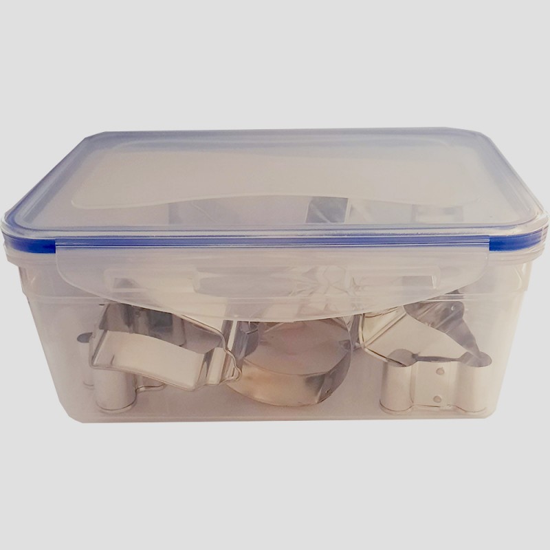 Gp and Me Show Σετ 13τμχ Πλαστικό Φαγητοδοχείο 1500ml με 12 Χριστουγεννιάτικα Μεταλλικά Κουπάτ Gp and Me Show Σετ 13τμχ Πλαστικό Φαγητοδοχείο 1500ml με 12 Χριστουγεννιάτικα Μεταλλικά Κουπάτ